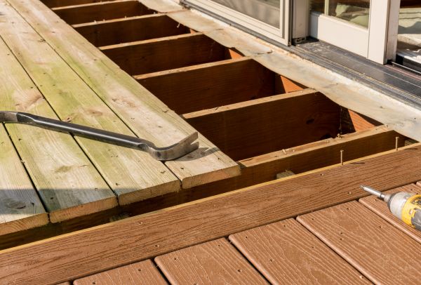 Old Deck Repair in Lake Zurich