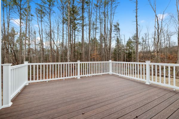 Deck Rail Repair in Lake Zurich