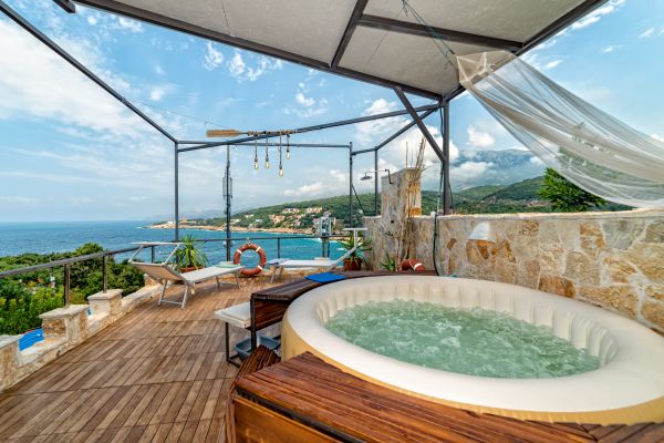 Spa Deck Construction in Lake Zurich