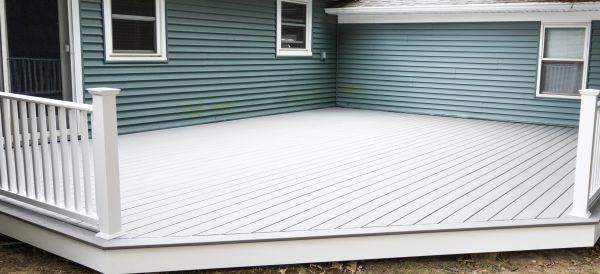 Cost of Vinyl Decking Installation in Lake Zurich