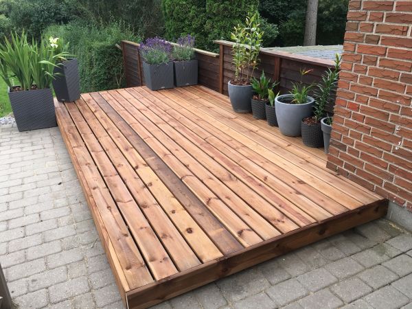 Platform Deck Installation in Lake Zurich
